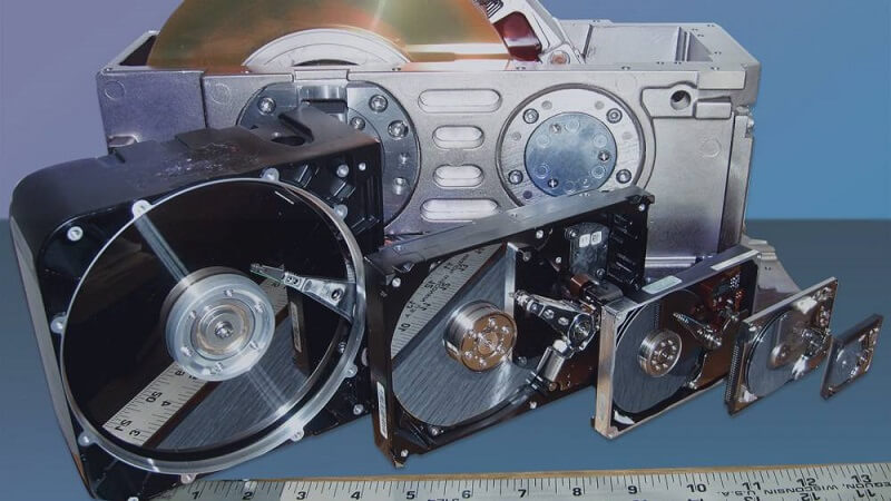 تاریخچه پیدایش هارد دیسک ها hard disk 1 تاریخچه پیدایش هارد دیسک