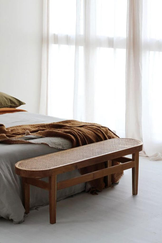 انتخاب وسایل ساده برای اتاق خواب کوچک